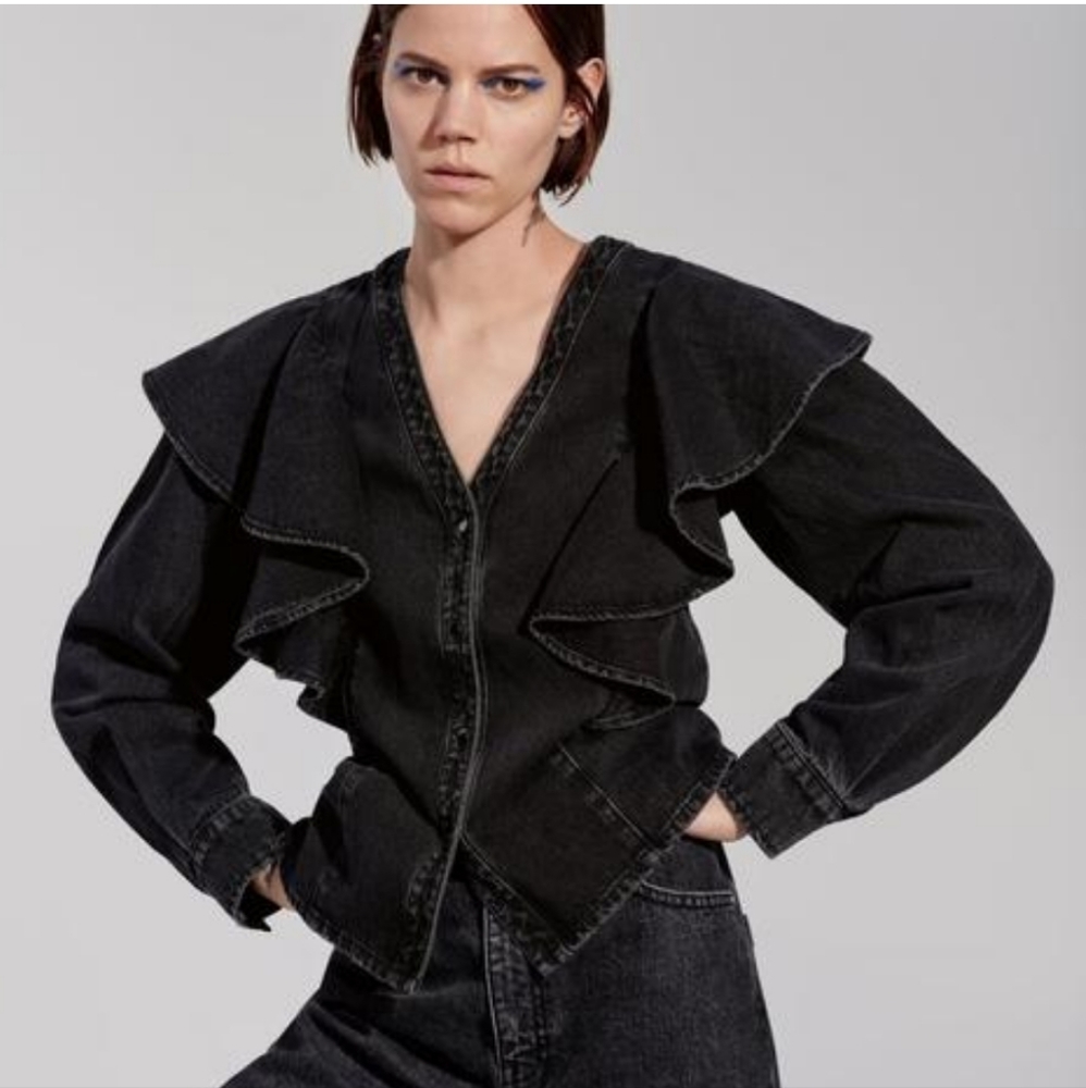 BNWT! Zara denim ruffled shirt